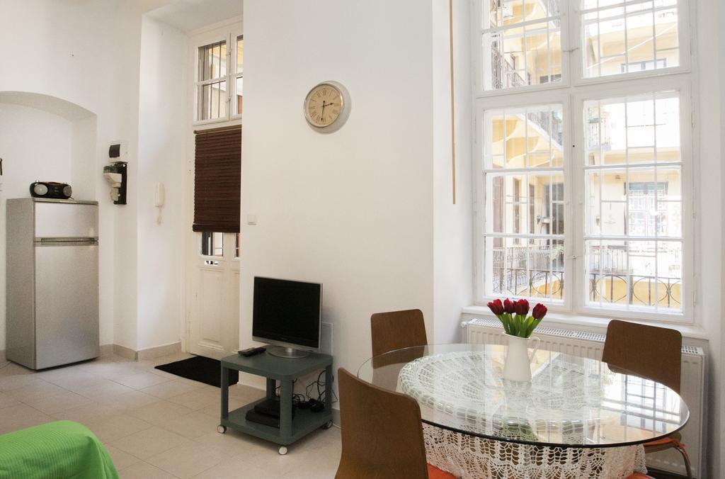 Carolyn Apartman In The Old City Apartment Budapest Luaran gambar